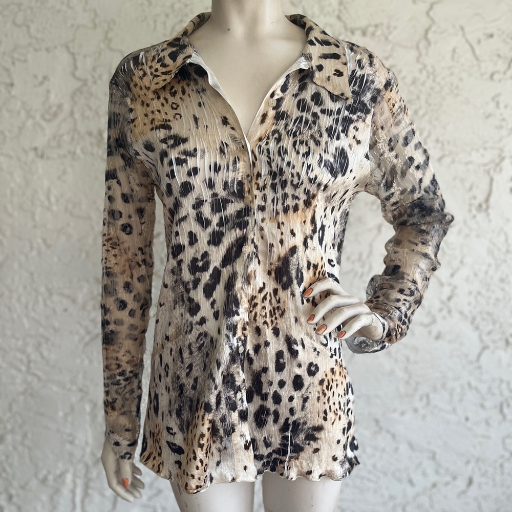 KOMAROV Top Animal Print Expandable Sheer Long Sleeve Button Down Size L